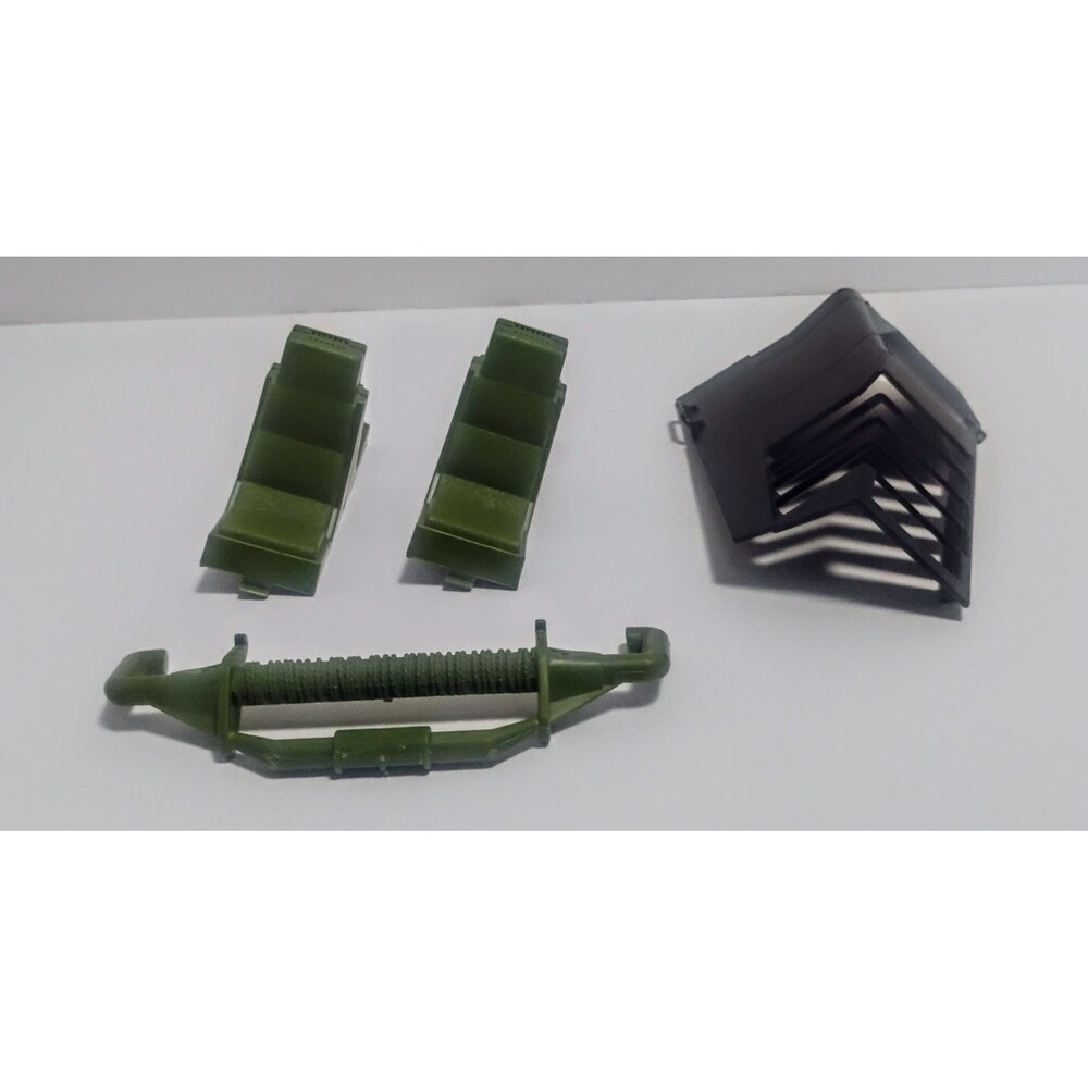 1990 HASBRO GI JOE THE GENERAL SEATS COCKPIT COVER & TOW BAR REPLACEMENT PARTS